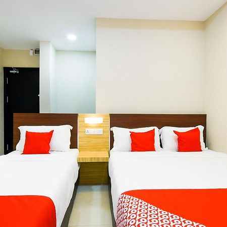 Oyo 1023 La Mirina Boutique Inn Bagian luar foto