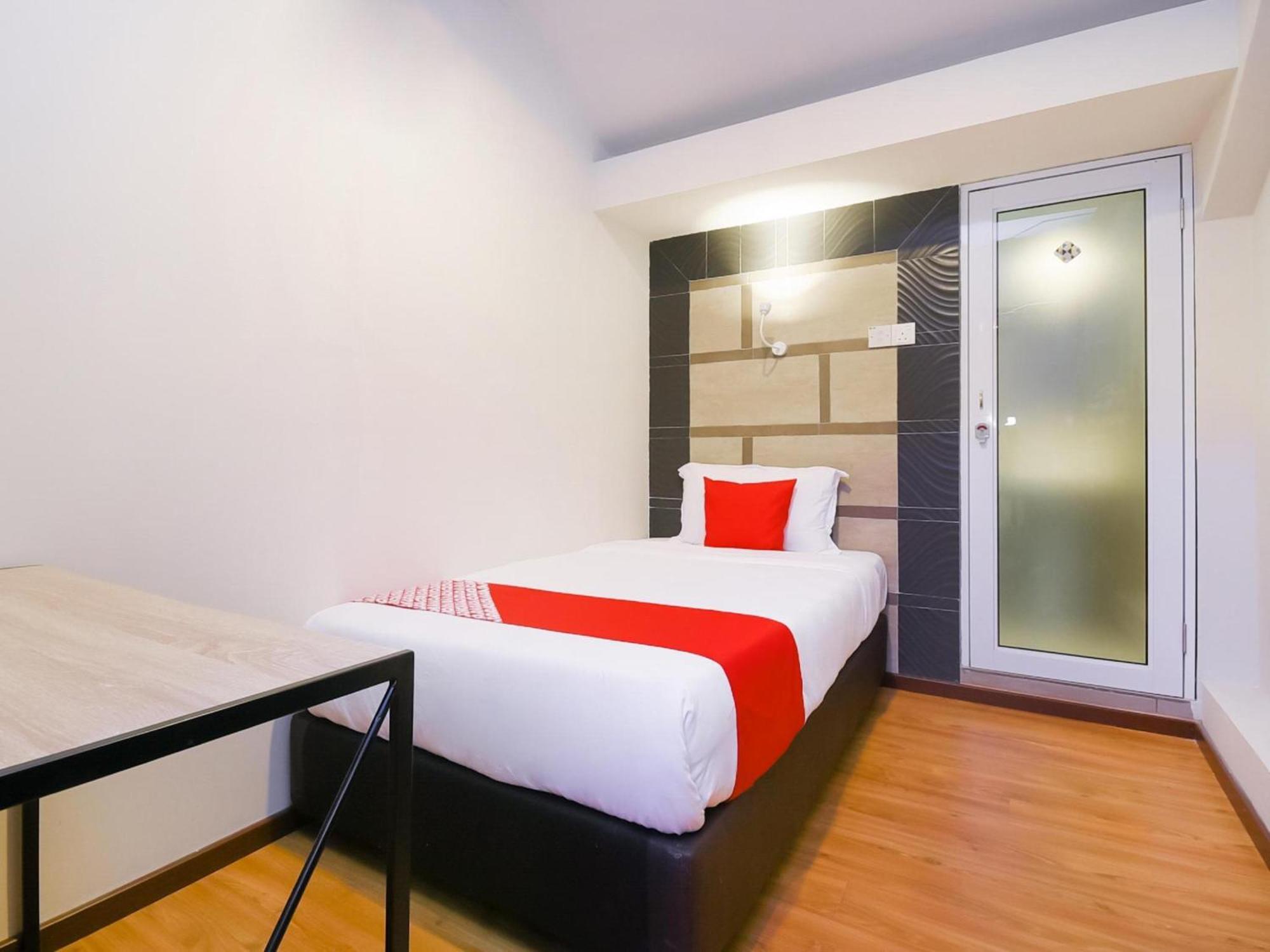 Oyo 1023 La Mirina Boutique Inn Bagian luar foto