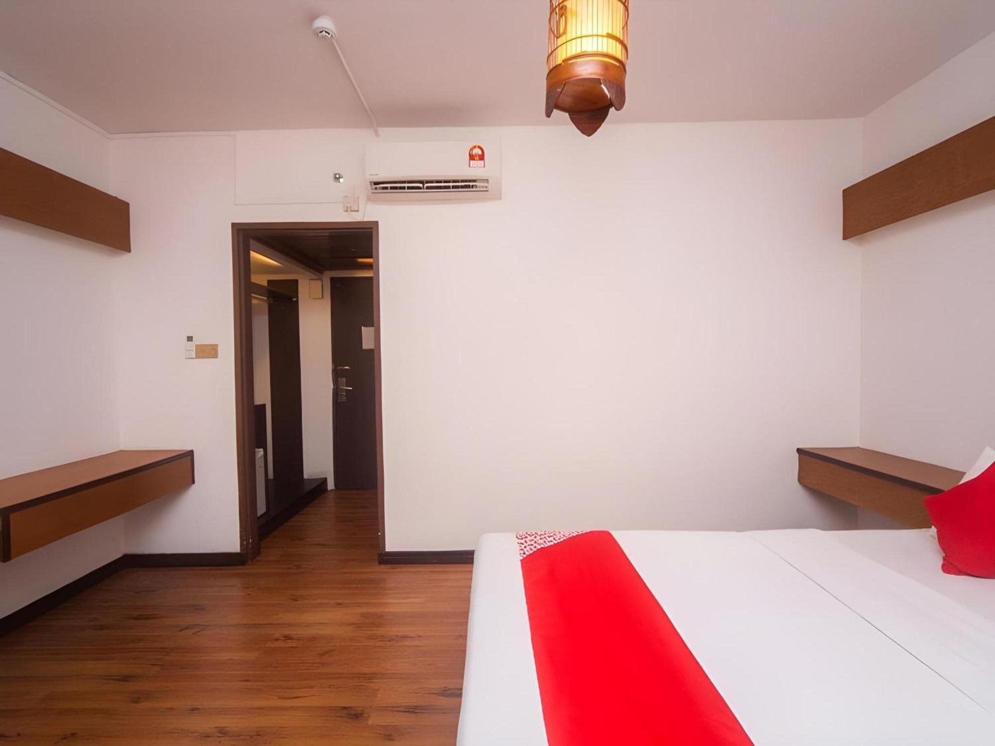 Oyo 1023 La Mirina Boutique Inn Bagian luar foto