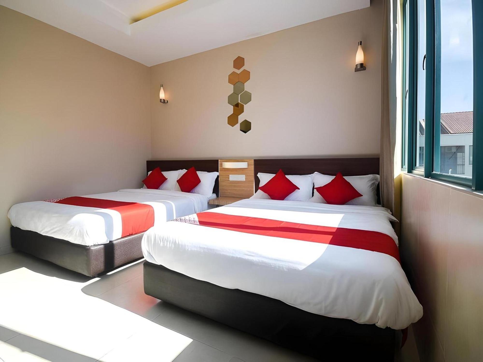 Oyo 1023 La Mirina Boutique Inn Bagian luar foto