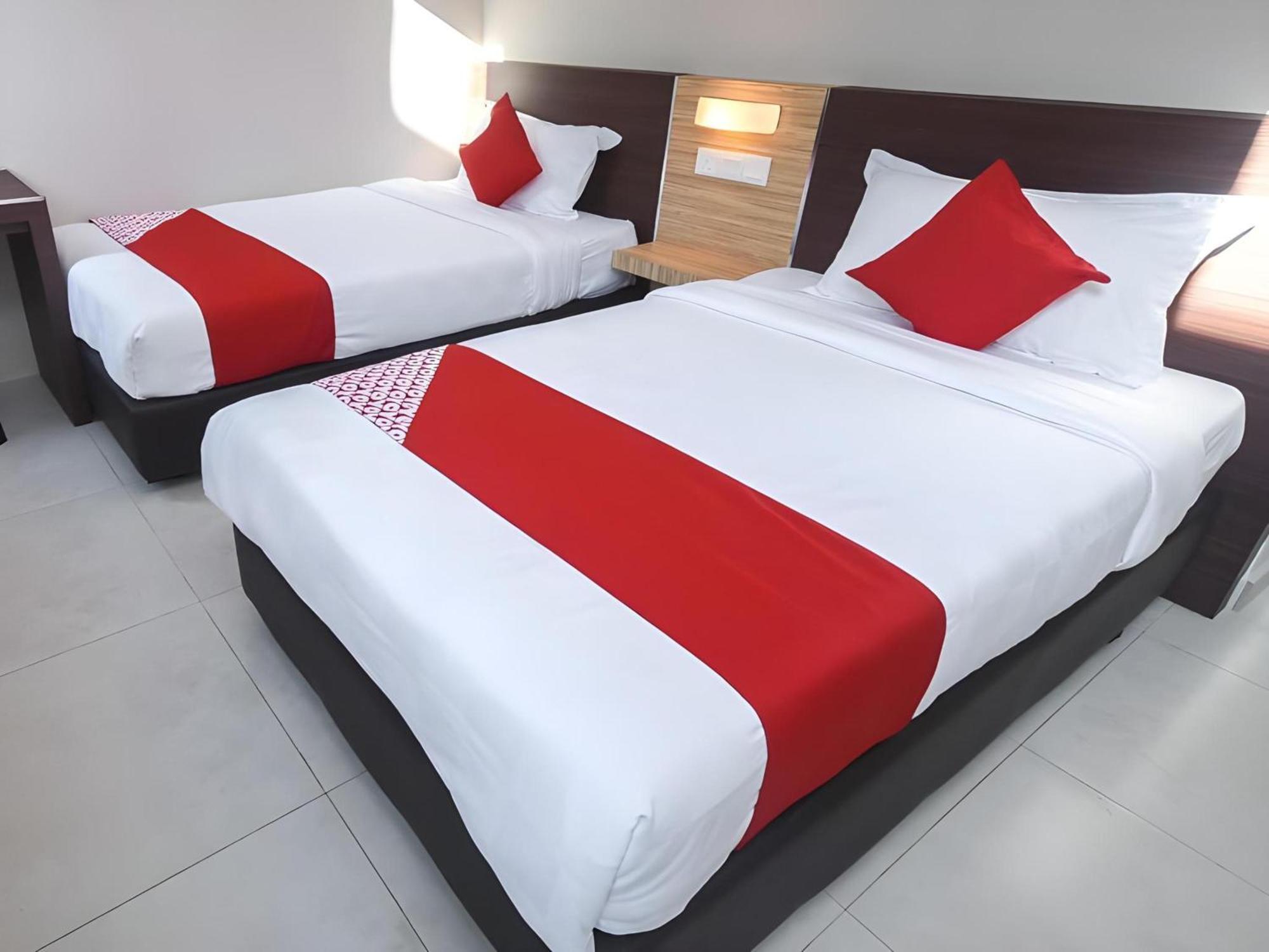 Oyo 1023 La Mirina Boutique Inn Bagian luar foto