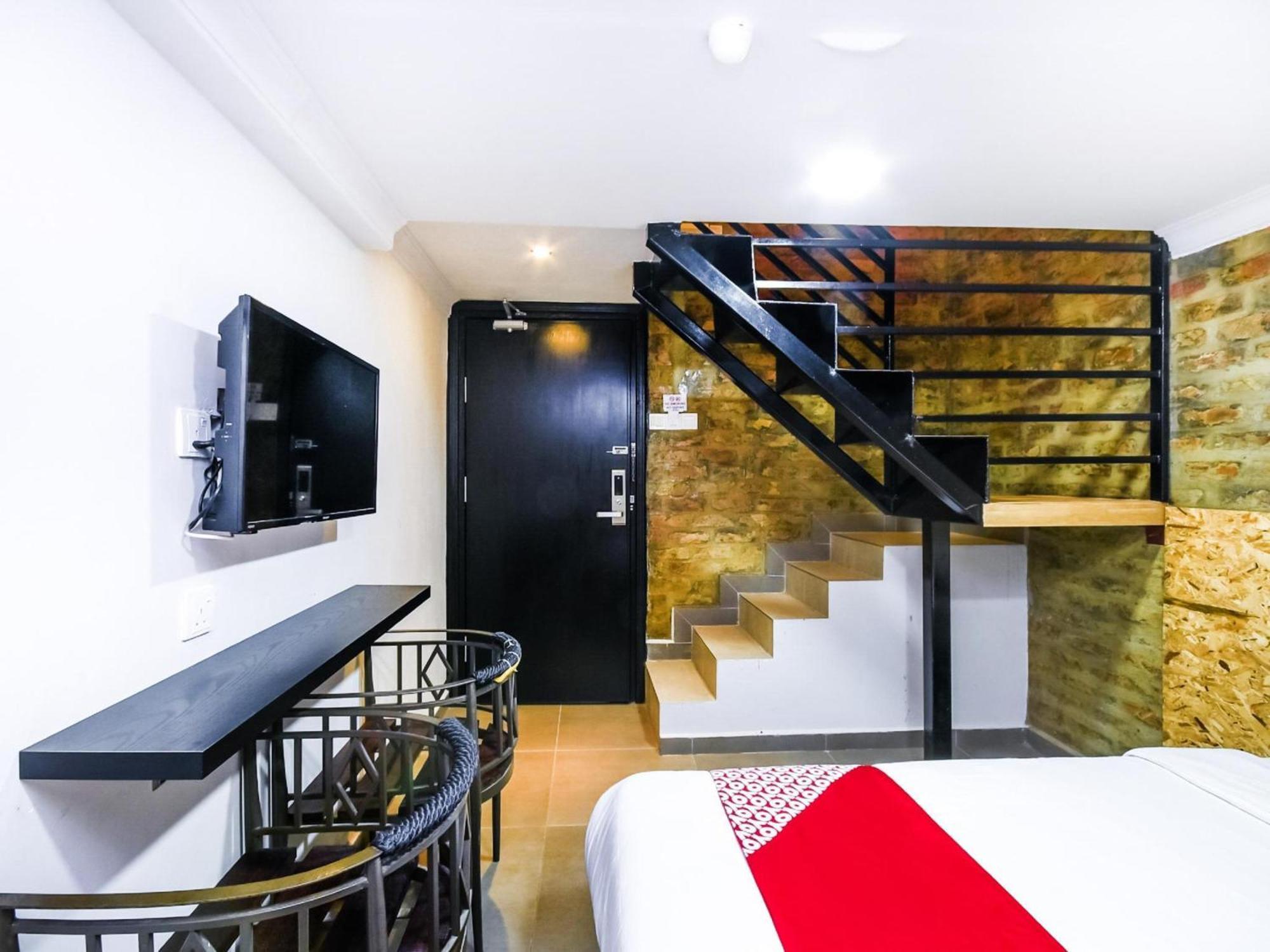 Oyo 1023 La Mirina Boutique Inn Bagian luar foto