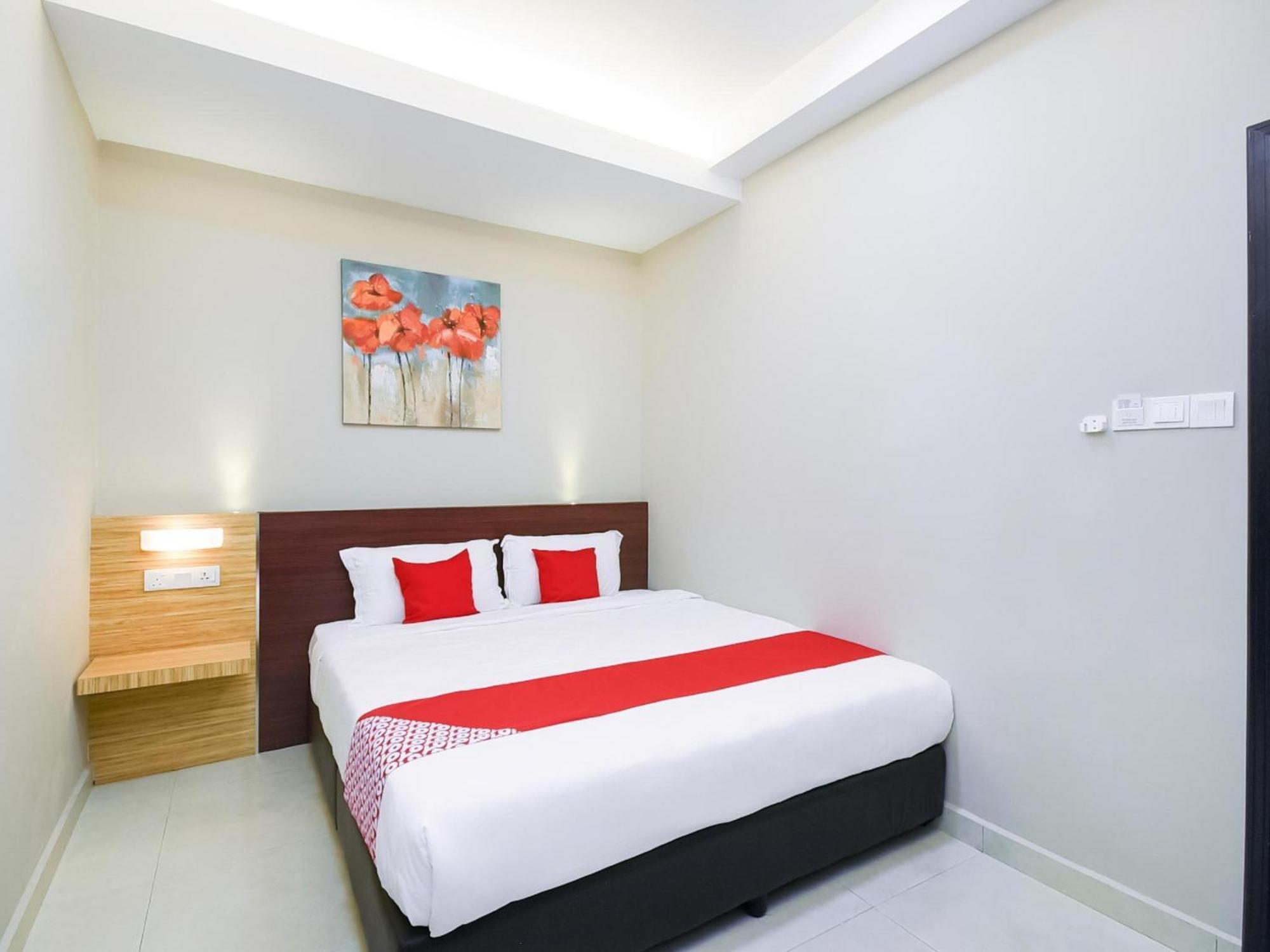 Oyo 1023 La Mirina Boutique Inn Bagian luar foto