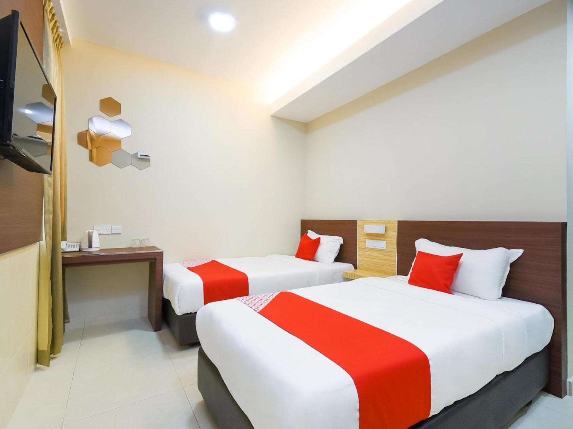 Oyo 1023 La Mirina Boutique Inn Bagian luar foto