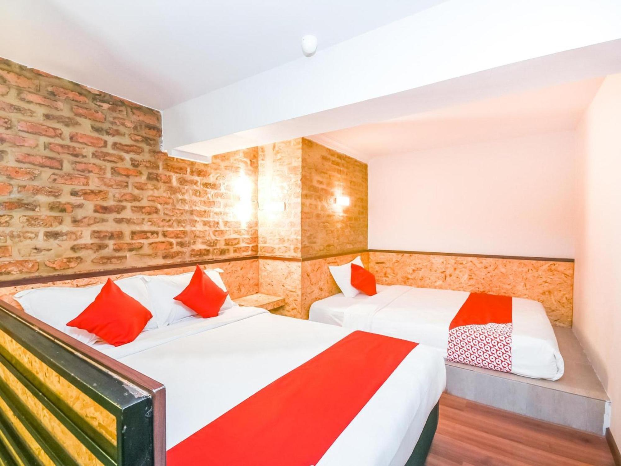 Oyo 1023 La Mirina Boutique Inn Bagian luar foto
